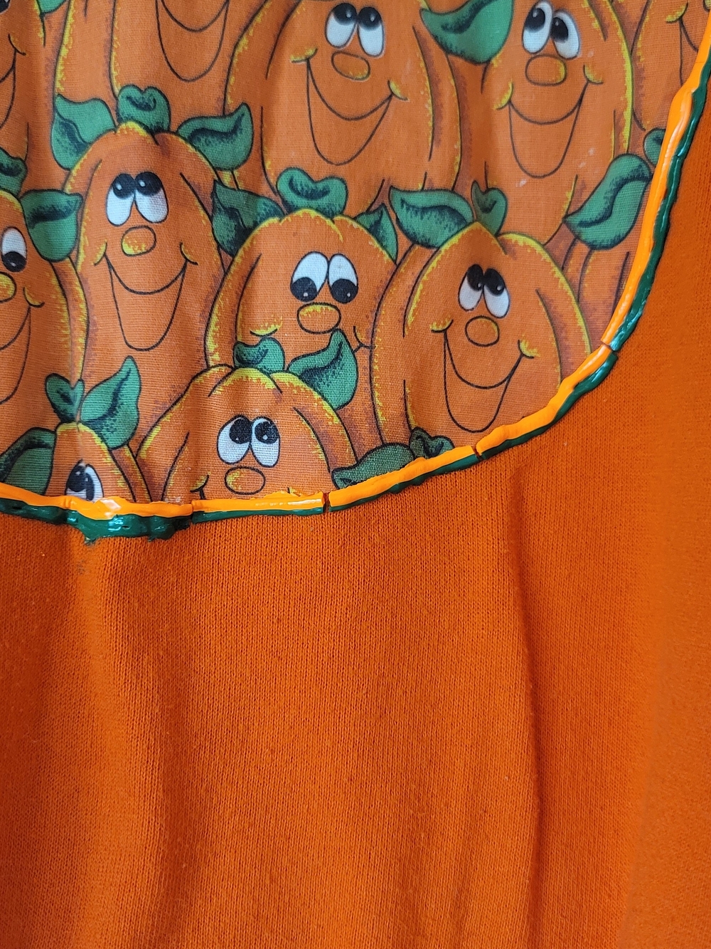 1995 Vintage Jerzees Orange Crewneck Sweatshirt With Homemade Pumpkin Graphics - Picture 6 of 11